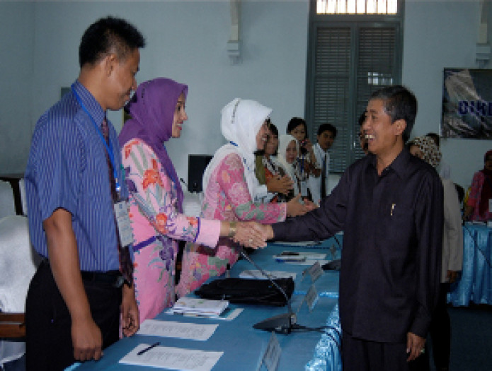 MANFAATKAN ARSIP STATIS UNTUK KEMASLAHATAN BANGSA